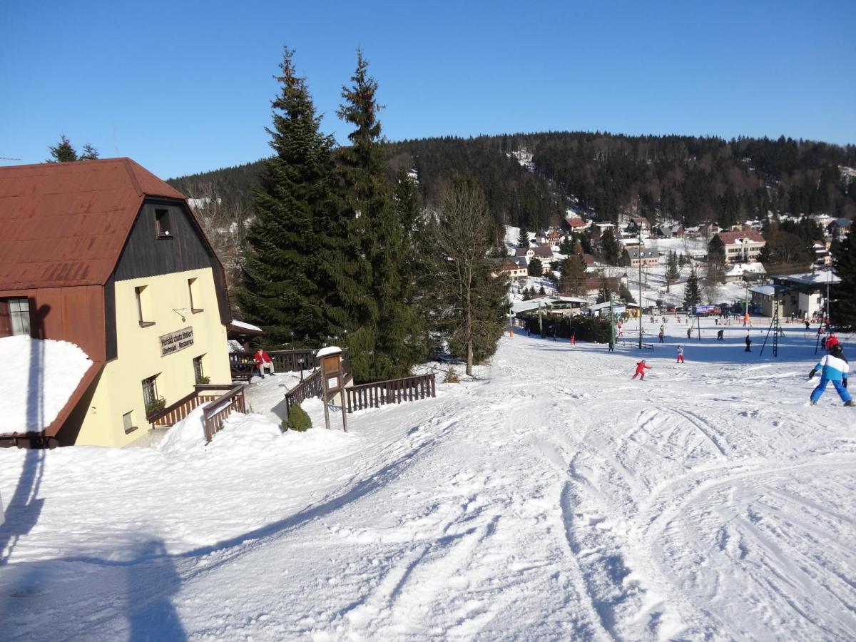 Horska Chata Hubert Bedřichov Exteriér fotografie