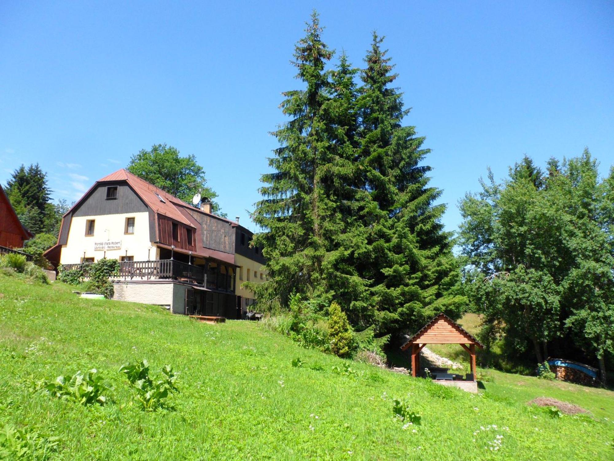 Horska Chata Hubert Bedřichov Exteriér fotografie