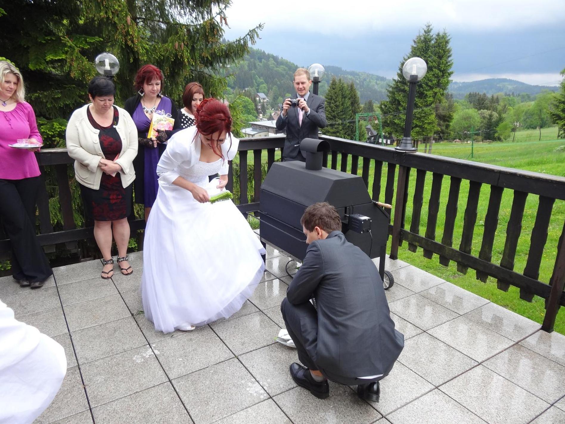 Horska Chata Hubert Bedřichov Exteriér fotografie